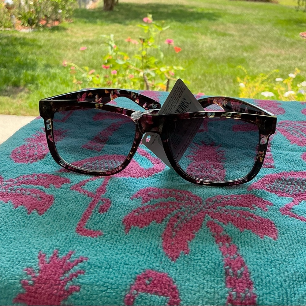 Floral Patterned Sunglasses